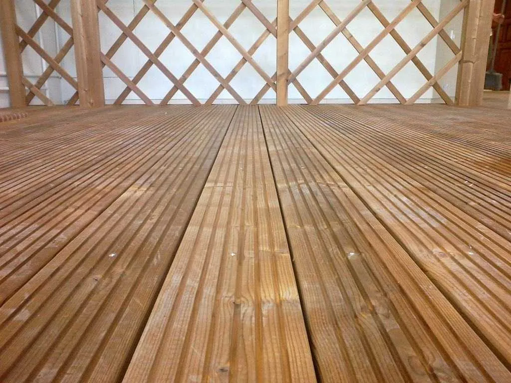 چوب ترمو وود(چوب فراوری شده)Thermowood (processed wood)
مجموعه تولیدی سیدوس اولین وتنها مجموعه تولید ترمو وود در ایران