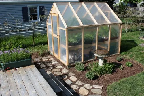 ساخت گلخانه خانگیBuilding a home greenhouse مجموعه تولیدی سیدوس ,تولید کننده گلدان پلاستیکی سیدوس ,بیش از 120نوع, اعم از گلدان استوانه ای پلاستیکی سیدوس,گلدان الماسی پلاستیکی سیدوس,گلدان مربعی پلاستیکی,گلدان مثلثی پلاستیکی,گلدان گرد پلاستیکی ,باکس مستطیلی,در اندازه های کاکتوسی تا درختچه ای