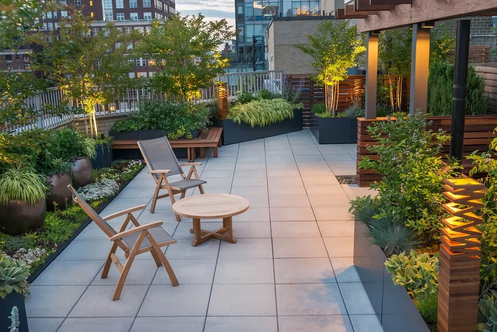 باغ بام یا گرین روف Roof garden or green roof
 مجموعه تولیدی سیدوس ,تولید کننده گلدان پلاستیکی سیدوس ,بیش از 120نوع, اعم از گلدان استوانه ای پلاستیکی سیدوس,گلدان الماسی پلاستیکی سیدوس,گلدان مربعی پلاستیکی,گلدان مثلثی پلاستیکی,گلدان گرد پلاستیکی ,باکس مستطیلی,در اندازه های کاکتوسی تا درختچه ای