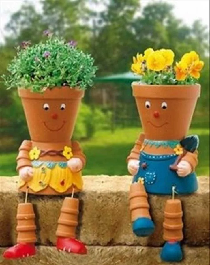 گلدان‌های ساده سفالی را به آثار هنری تبدیل کنید Turn simple vases into works of art مجموعه تولیدی سیدوس ,تولید کننده گلدان پلاستیکی سیدوس ,بیش از 120نوع, اعم از گلدان استوانه ای پلاستیکی سیدوس,گلدان الماسی پلاستیکی سیدوس,گلدان مربعی پلاستیکی,گلدان مثلثی پلاستیکی,گلدان گرد پلاستیکی ,باکس مستطیلی,در اندازه های کاکتوسی تا درختچه ای