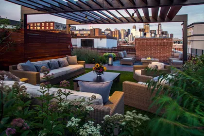 باغ بام یا گرین روف Roof garden or green roof
 مجموعه تولیدی سیدوس ,تولید کننده گلدان پلاستیکی سیدوس ,بیش از 120نوع, اعم از گلدان استوانه ای پلاستیکی سیدوس,گلدان الماسی پلاستیکی سیدوس,گلدان مربعی پلاستیکی,گلدان مثلثی پلاستیکی,گلدان گرد پلاستیکی ,باکس مستطیلی,در اندازه های کاکتوسی تا درختچه ای